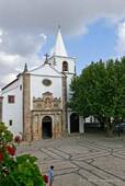 Die Kirche von Santa Maria, Obidos, Portugal.