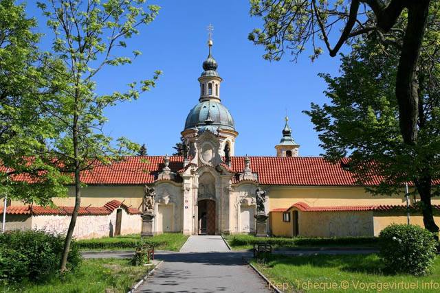 L'entrée de Notre-Dame de la Victoire (Montagne Blanche), Bílá Hora - Prag, Tschechische Republik