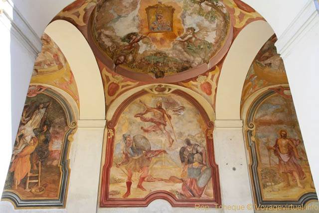 Peintures du cloître vers la chapelle du Saint-Sépulcre, église Notre-Dame de la Victoire (Montagne Blanche), Bílá Hora - Prag, Tschechische Republik