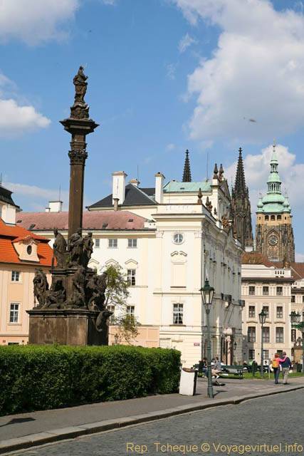Hradcanske Namesti, Colonne de la Peste - Prag, Tschechische Republik