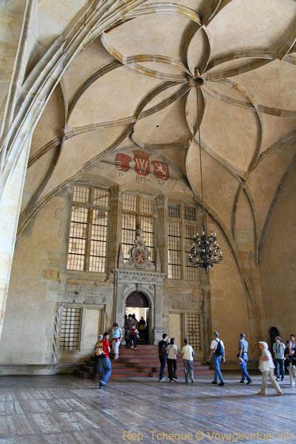 Hradcany, Ancien Palais Royal, lacis de nervures de la la salle Vladislas, (Prazsky Hrad) - Prag, Tschechische Republik
