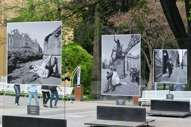 Hradčany, photographies de  Jiri Vsetecka dans les jardins du château, Zahrady, (Prazsky Hrad) - Prag, Tschechische Republik
