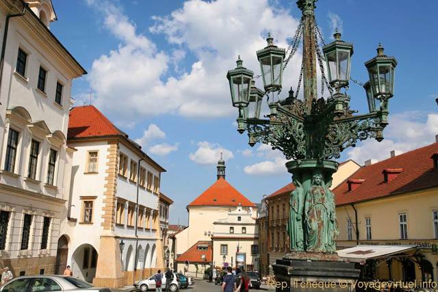 Le lampadaire aux scultures, Loretanska, Hradčany - Prag, Tschechische Republik