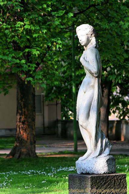 Kampa, une statue, nu voilé - Prag, Tschechische Republik