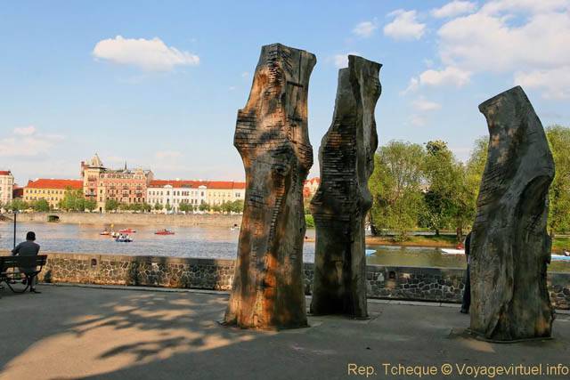Kampa, troncs d'arbres, Sovovych Mlynu - Prag, Tschechische Republik