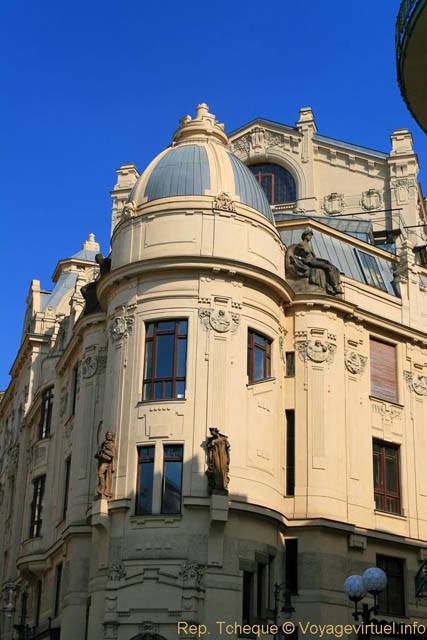 Tour d'angle, U Prašné brány, U Obecního domu - Prag, Tschechische Republik