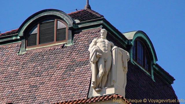 Statue sur un toit, Maiselova - Prag, Tschechische Republik