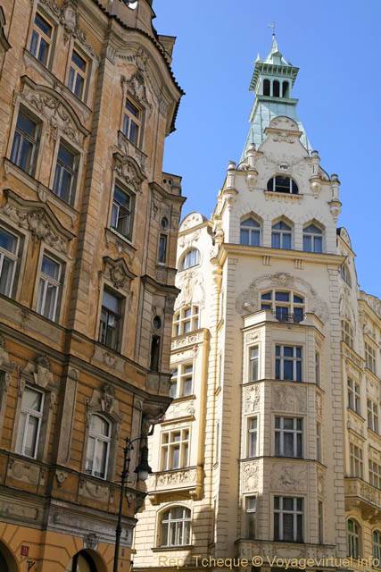 Le haut de l'immeuble Marina Rinaldi, Maiselova - Prag, Tschechische Republik