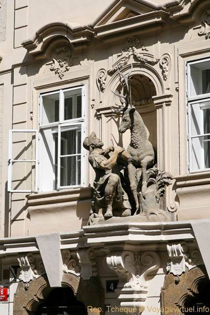 La statue de St Hubert et le cerf, rue Tomášká, Malá Strana - Prag, Tschechische Republik