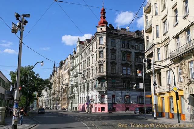 Immeuble à l'angle de Myslíkova et Masarykovo Nabrezy - Prag, Tschechische Republik