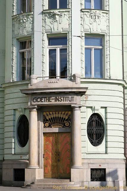 Masarykovo Nabrezy, l'entrée du Goethe Institut - Prag, Tschechische Republik