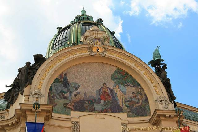 Mosaique sous la coupole de la Maison municipale (Obecní dům) - Prag, Tschechische Republik