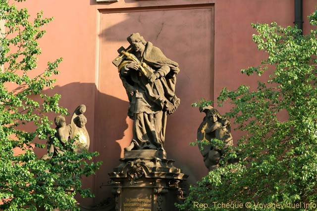 Národní, statuaire de Joanni Nepomuceno, église Voršily - Prag, Tschechische Republik