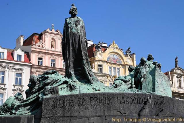 Place de la Vieille-Ville, la Statue de Jean Hus, Staroměstské náměstí - Prag, Tschechische Republik
