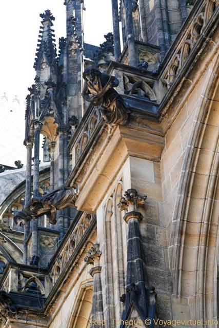 St Vitus Cathédrale, gargouilles à l'extérieur, (Prazsky Hrad) - Prag, Tschechische Republik