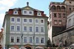 Façade ornée de Ke Hradu, Nerudova, Malá Strana, Prag, Tschechische Republik.