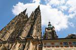 La façade et sa rosace, Cathédrale Saint-Guy, Sv Vit Vaclav A Vojtech, Prag, Tschechische Republik.