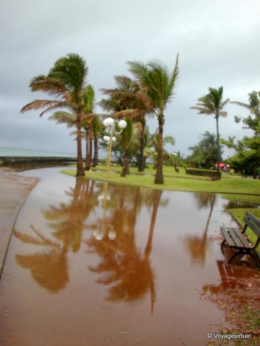 Saint-Denis, regen und Wind - Insel Reunion