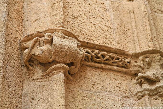 Alghero, Detail einer Skulptur an der Wand, Kathedrale Santa Maria - Sardinien