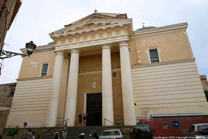 Alghero, Kathedrale Santa Maria, der neoklassizistischen Fassade - Sardinien