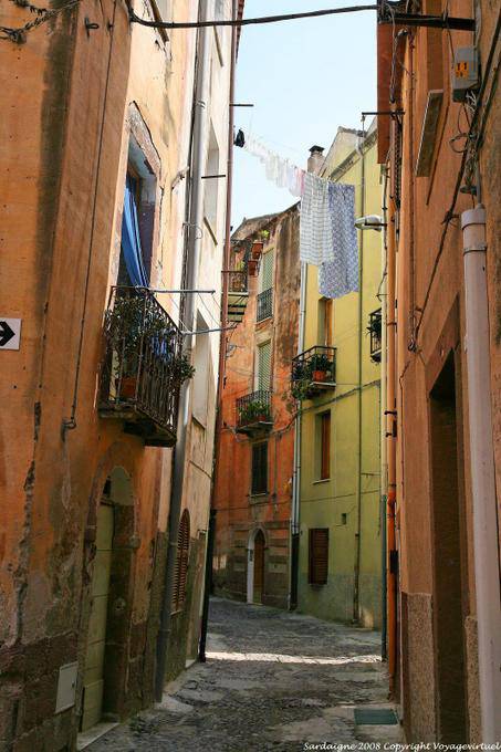 Bosa, Vicolo della Scuda - Sardinien