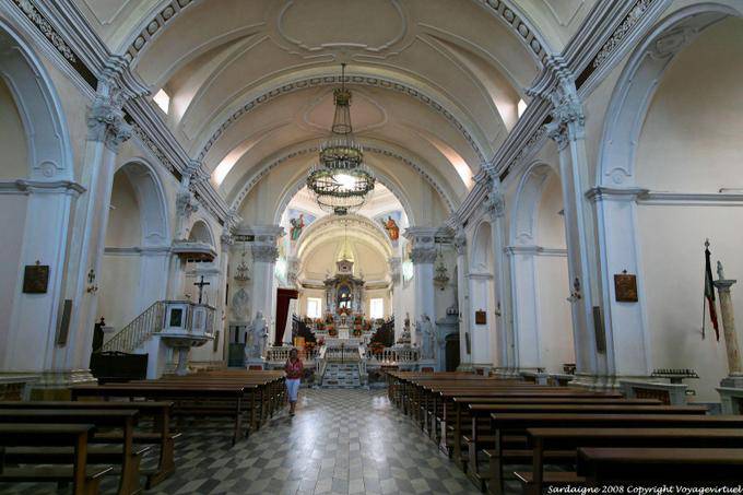 Cuglieri, Basilika St. Maria zum Schnee, das Kirchenschiff - Sardinien