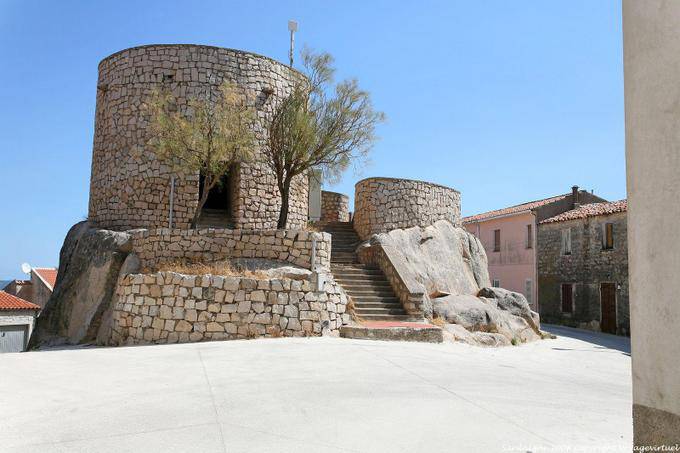 Luras, Turm und Festung - Sardinien