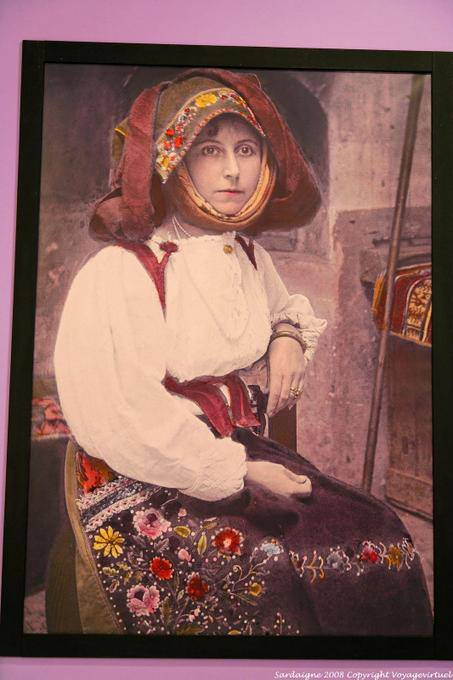 Nuoro Museum, sardischen Frau in Tracht - Sardinien