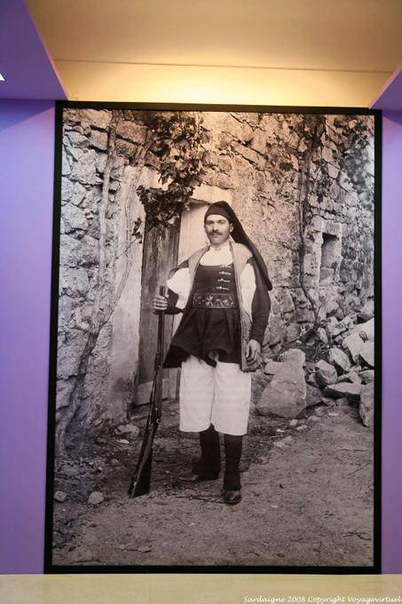 Nuoro Museum, sardische Mann mit der Waffe - Sardinien