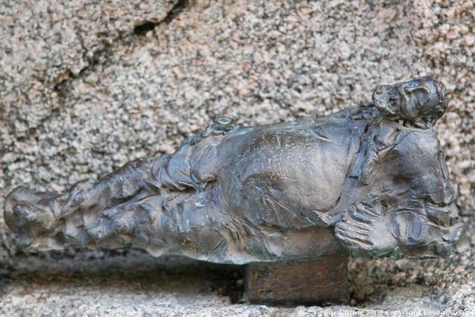 Beschichtete sardischen Dichter, Nuoro, Sebastiano Satta Platz, Skulptur Constantino Nivola - Sardinien