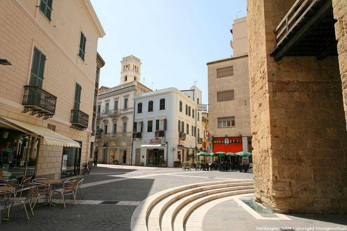 Oristano, Piazza Roma, Rückansicht - Sardinien