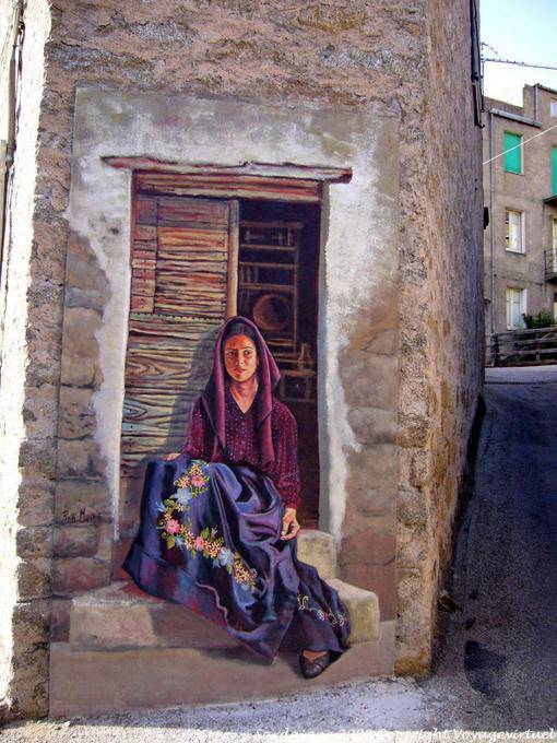 Sarule, schön an der Ecke des Hauses, Wandgemälde - Sardinien