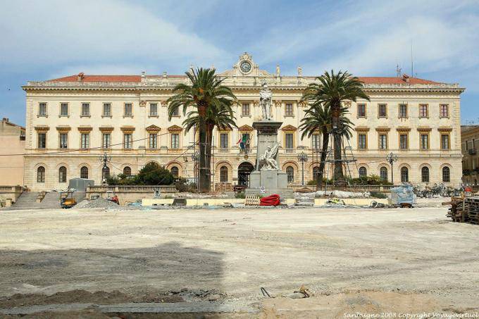 Sassari, Renovierung Piazza Italia, Palazzo della Provincia - Sardinien