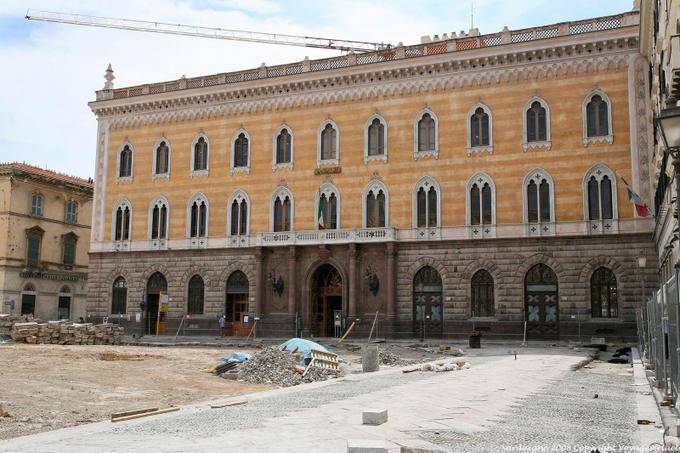 Sassari, Piazza Italia, Palazzo Giordano Apostoli - Sardinien