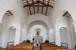 Arzachena, Chiesa Santa Lucia, innere Einfachheit, Sardinien.
