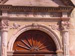 Gavoi Kirche San Gavino, rosa Detail, Sardinien.