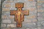 Luogosanto, bemalte hölzerne Kreuz, Christ Church San Quirico, Sardinien.