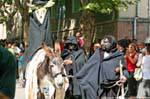 Nuoro, Festa del Redentore, sos maimones von Onieri lächelnd Esel, Sardinien.