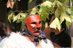 Nuoro, Festa del Redentore, sos Merdules Bezzos von Otzana, rote Maske, Sardinien.