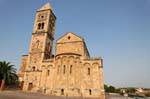 Santa Giusta, Außenansicht der Basilika Santa Justa Romanica, Sardinien.
