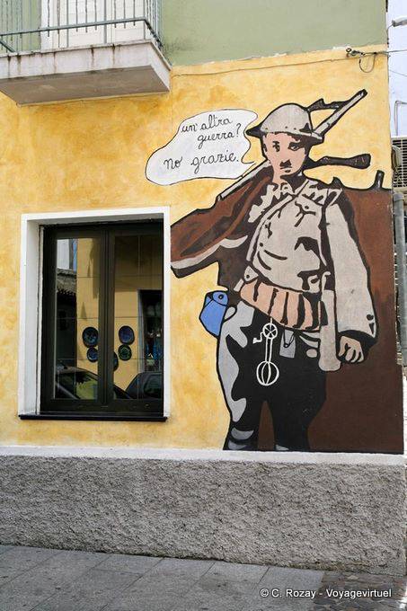 Orgosolo, ein neuer Krieg? Nein danke, Wandmalerei - Sardinien