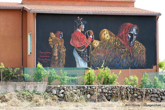 Tinnura, die Mamuthones, Wandmalerei - Sardinien