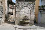 Orgosolo, ein Brunnen, über Sos Cantaros, Sardinien.