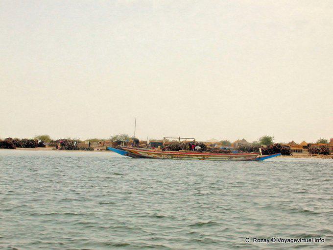 Bunte Boote im Saloum Delta - Senegal