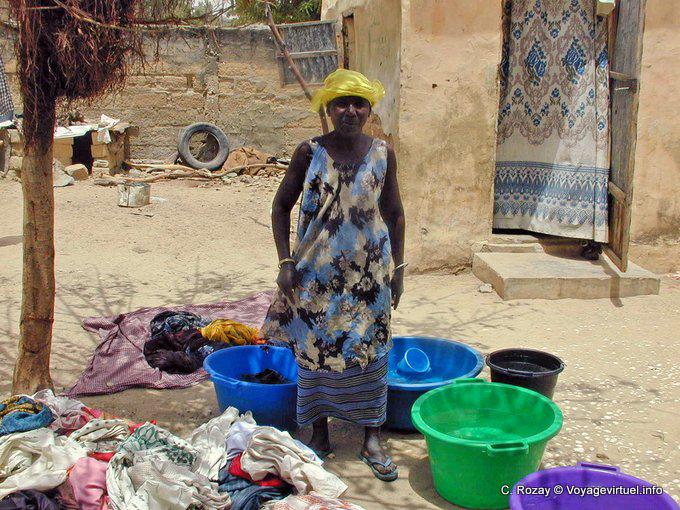 Porträt einer Wäscherin - Senegal