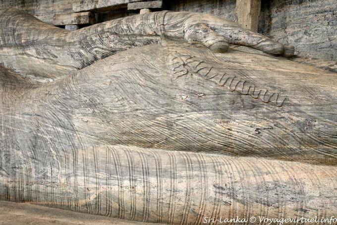 Die Hand des liegenden Buddha Parinirvana, Gal Vihara, Polonnaruwa - Sri Lanka
