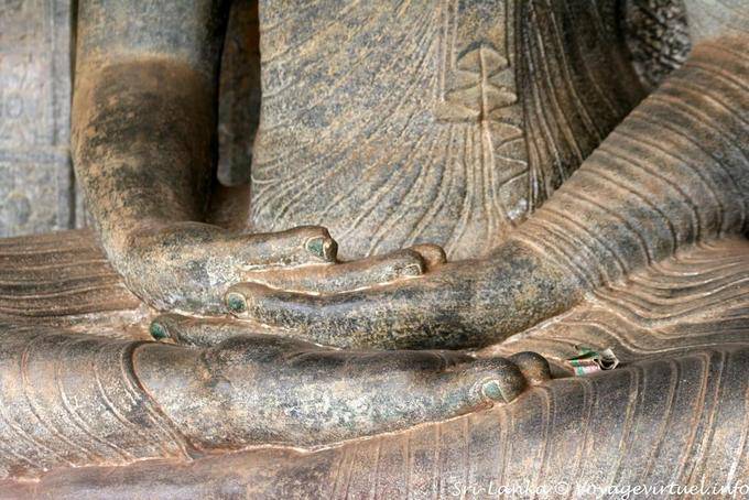 Hände auf die Füße Vidyhadhara Guha, Gal Vihara, Polonnaruwa - Sri Lanka