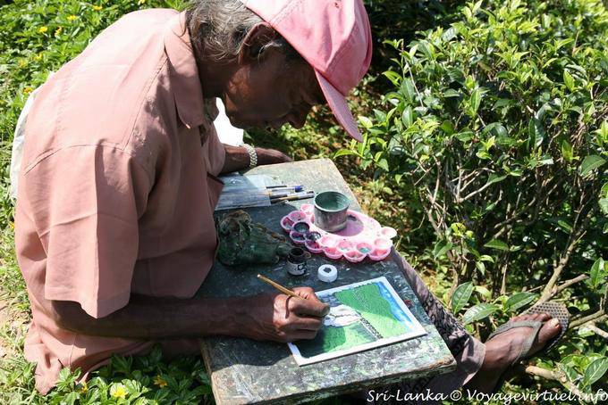 Painter steht vor der Devon Wasserfall, Central Province - Sri Lanka