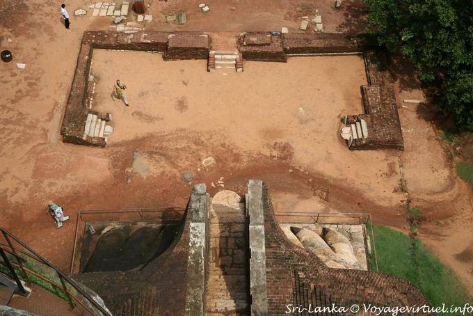 Tauchen auf der Terrasse 150 Meter unter dem, Sigiriya - Sri Lanka
