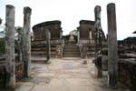 Temple Vatadage von seiner zweiten Runde Terrasse von 18m Durchmesser, Polonnaruwa, Sri Lanka.